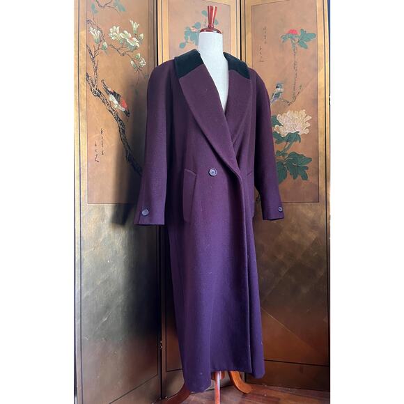 Vintage pure wool coat in deep purple, size L - Picture 2 of 8
